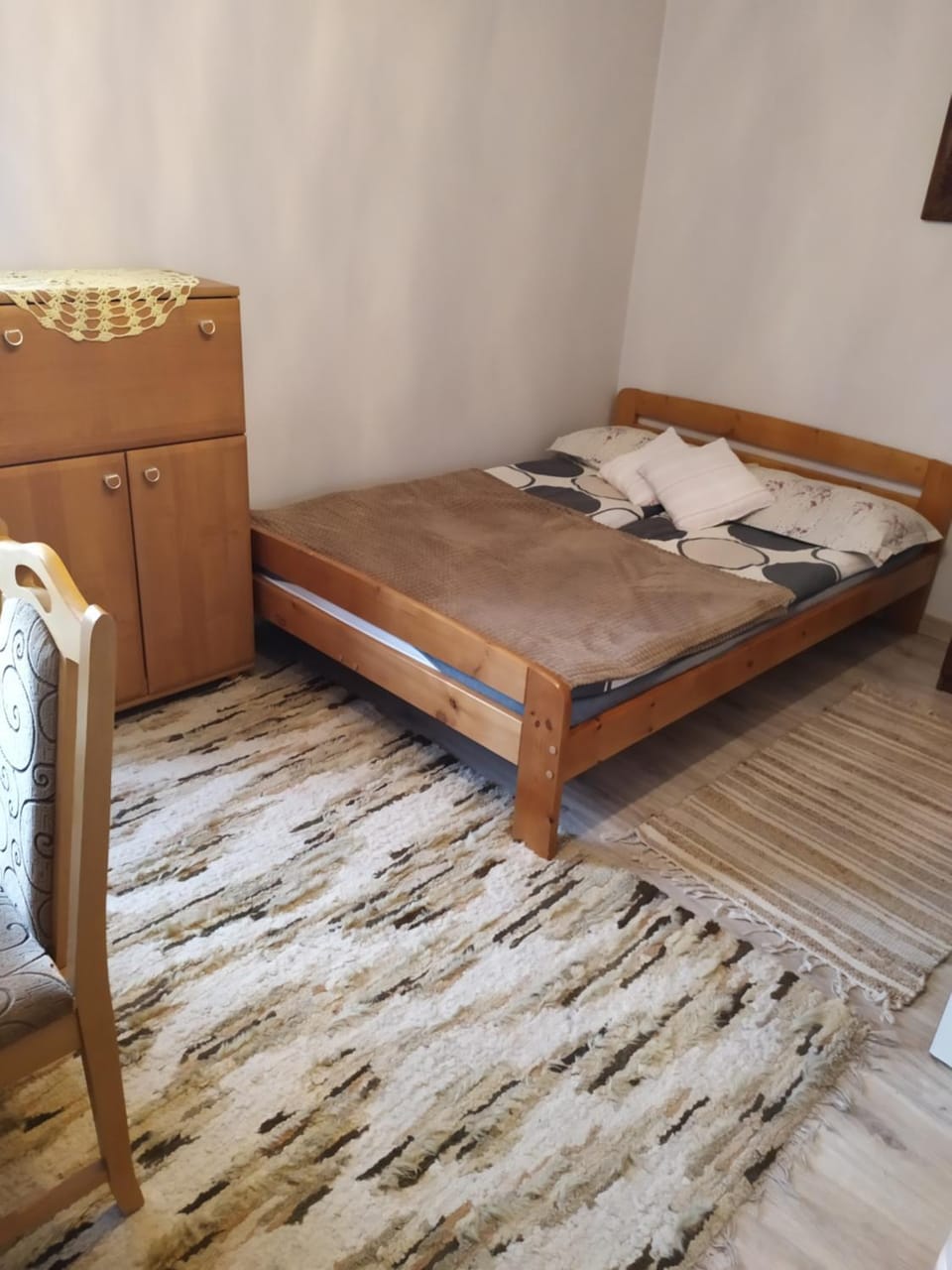 Bedroom, towels