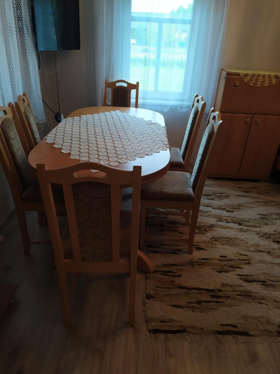 Seating area, Dining area