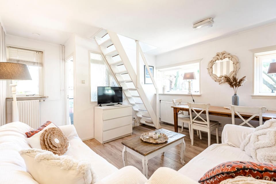 TV and multimedia, Living room, kitchen