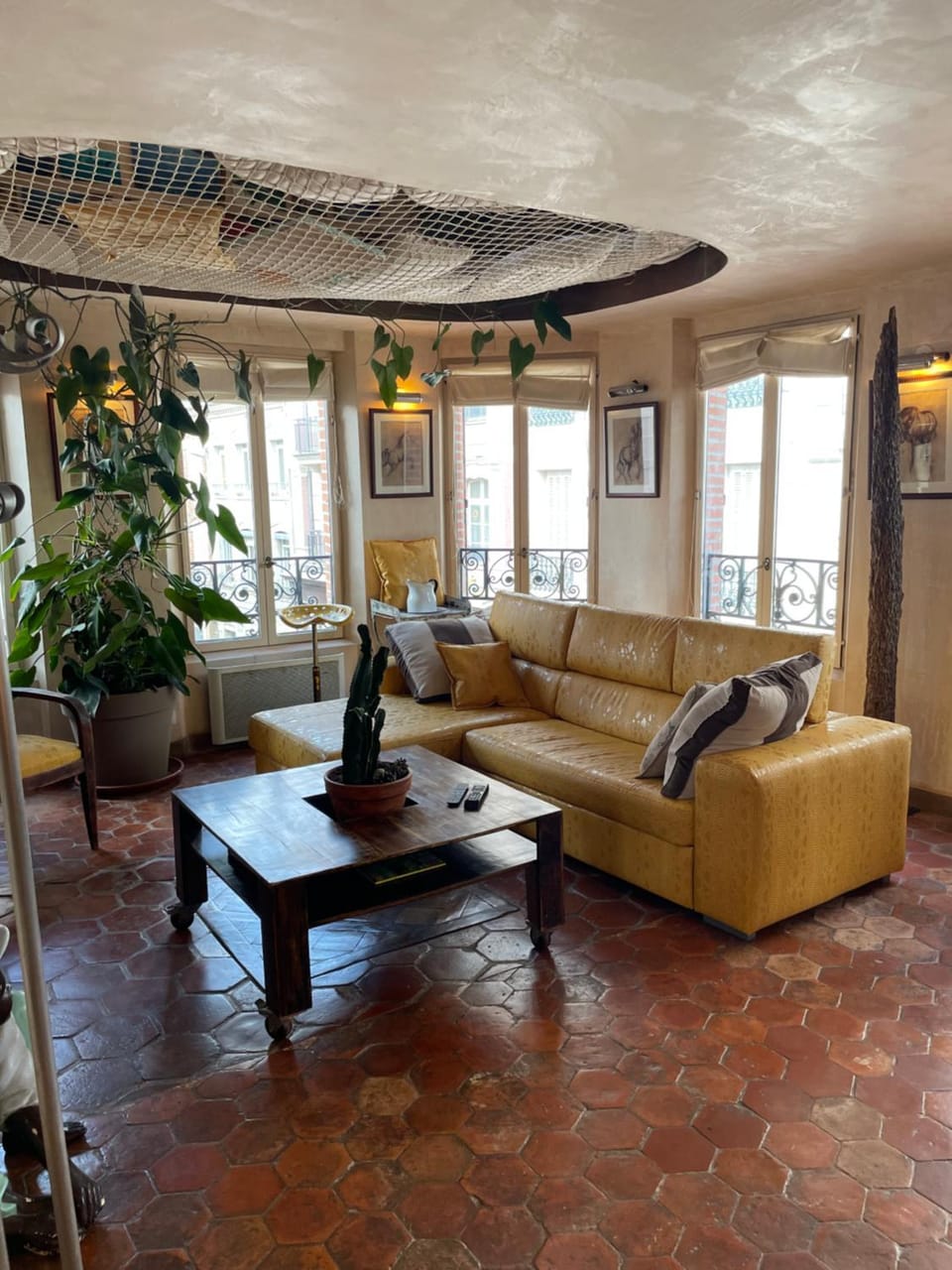 Living room, Seating area