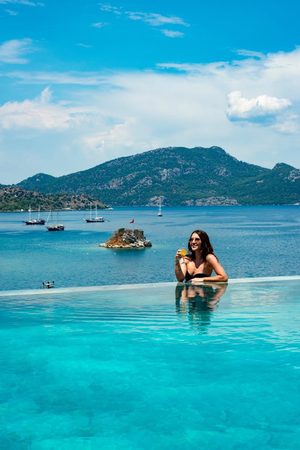 Day, People, Natural landscape, Beach, Guests, Mountain view, Pool view, Sea view, Swimming pool