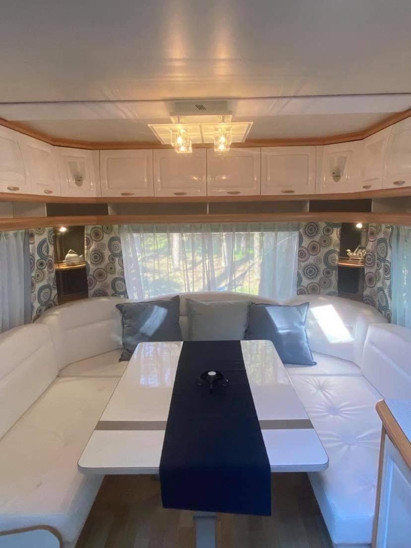 Przyczepa Abordaż na Campingu Kormoran Campground/ 
RV Resort in Pomeranian Voivodeship