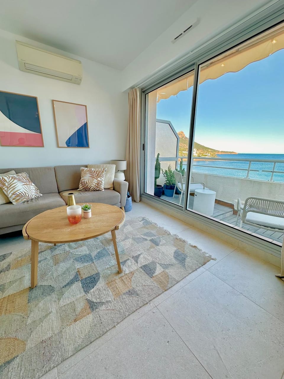 Natural landscape, Living room, Seating area, Sea view