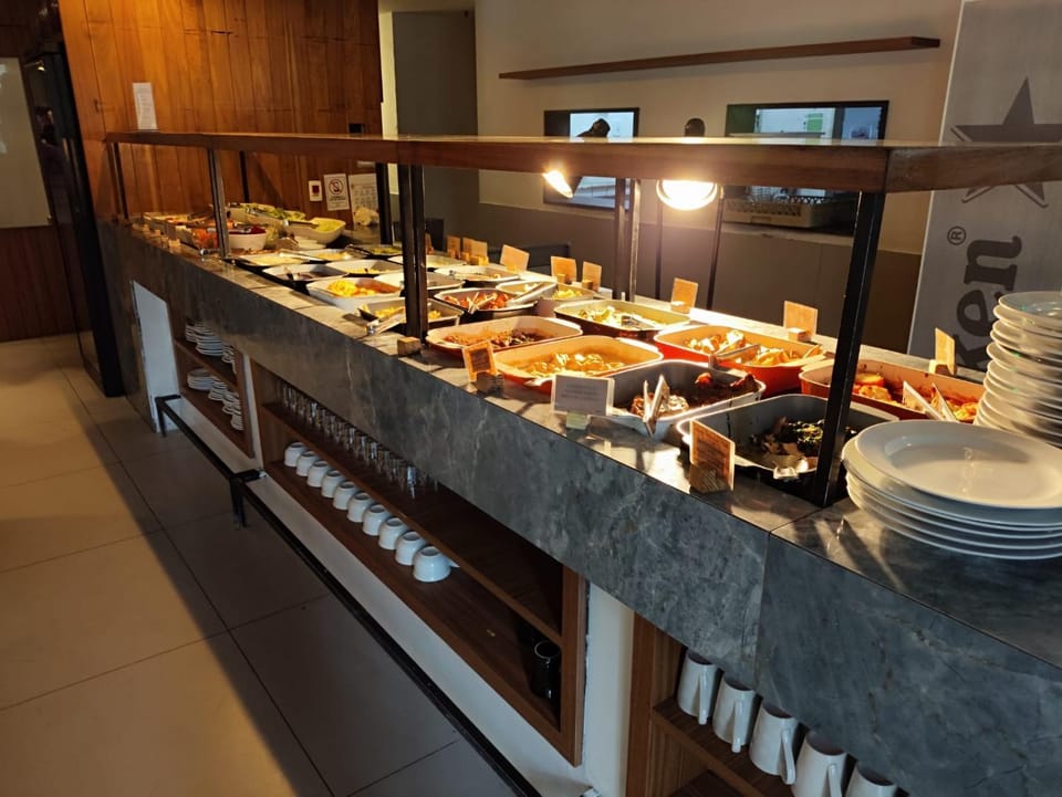 Breakfast, Buffet breakfast