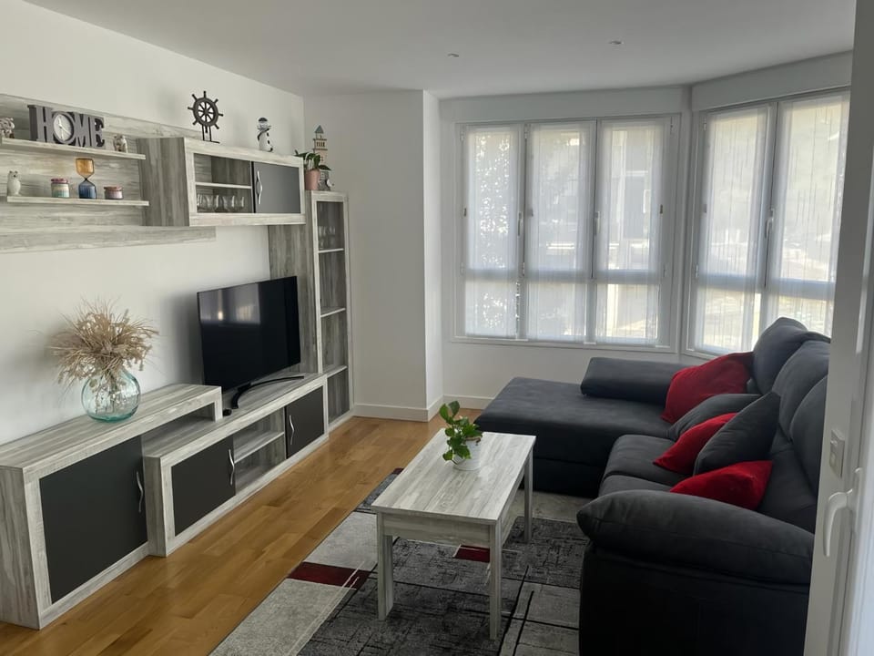 Communal lounge/ TV room, Living room