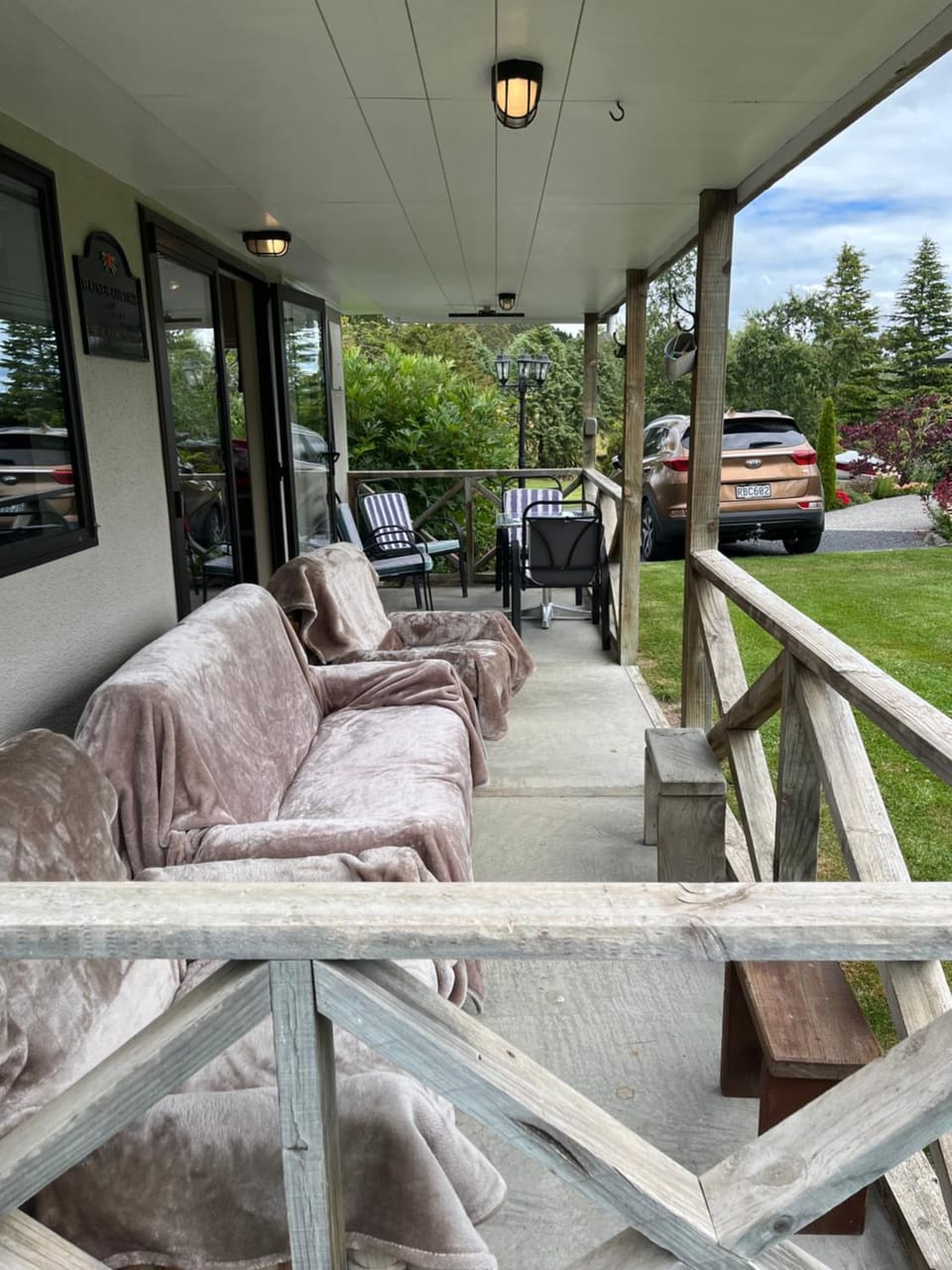 Pet Friendly Country Cottage Apartment in Dunedin