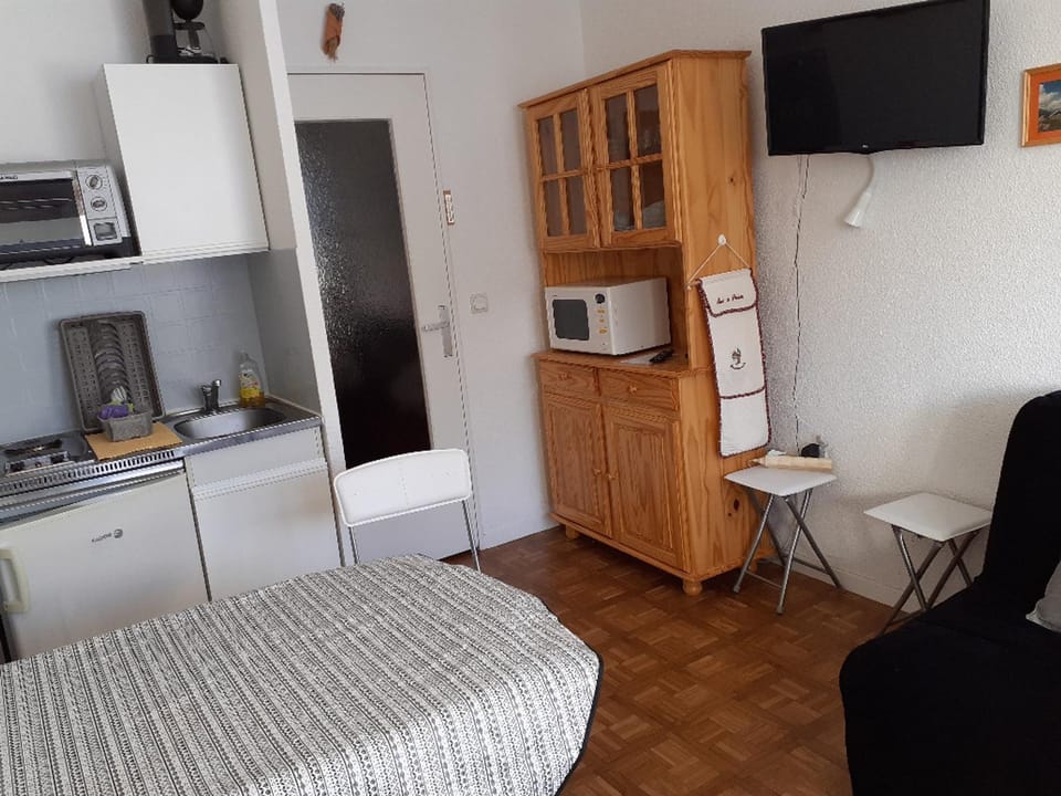 Charmant studio 4 pers au Sauze avec balcon et parking - FR-1-165A-114 Apartment in Uvernet-Fours