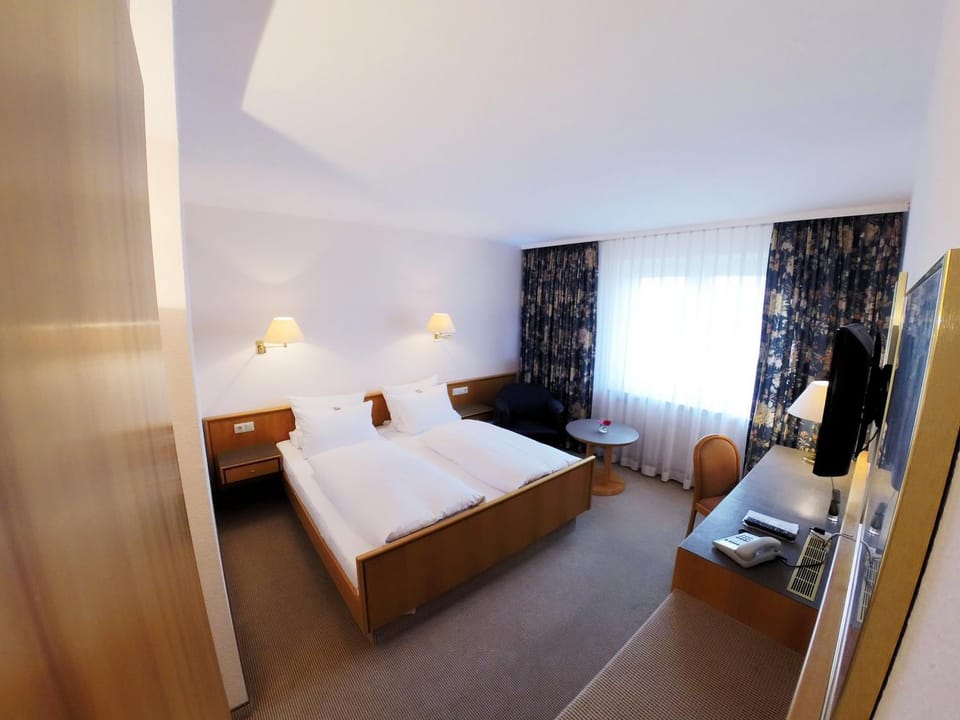 Day, Photo of the whole room