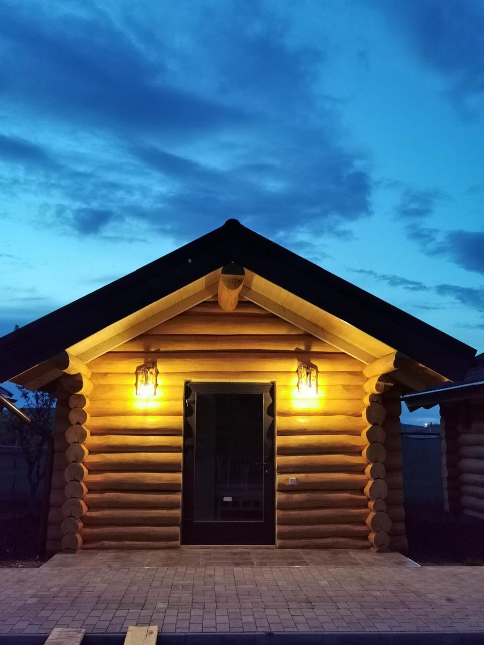 Christiana-Rent Nature lodge in Romania