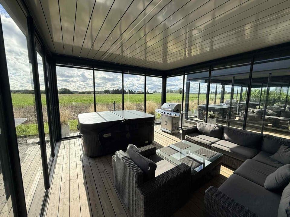 Patio, Day, Balcony/Terrace, Seating area