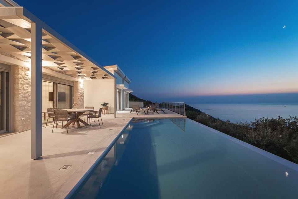 Sea view, Swimming pool