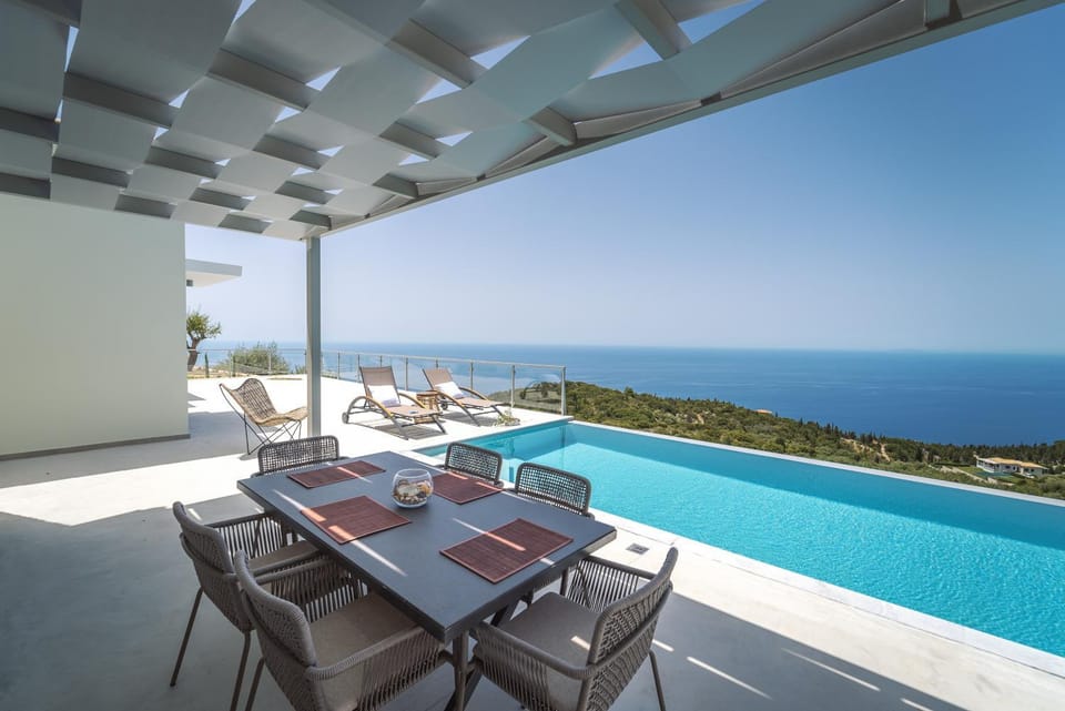 Sea view, Swimming pool
