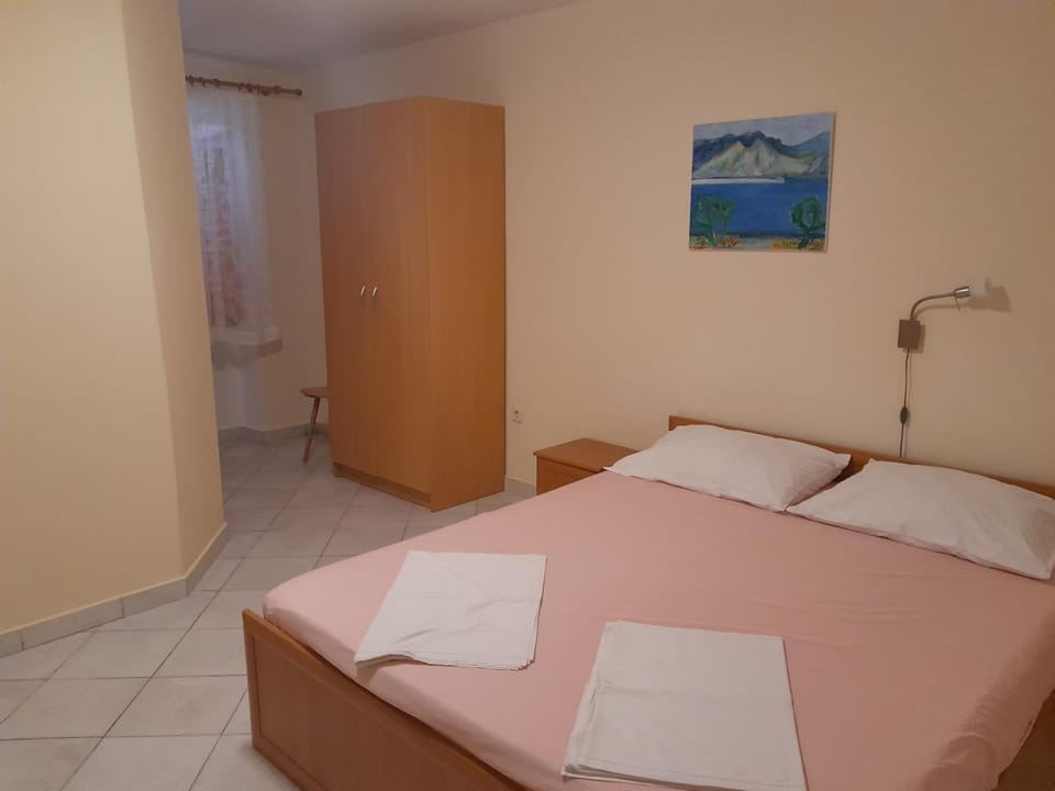 Apartman Dinka Apartment in Lika-Senj County