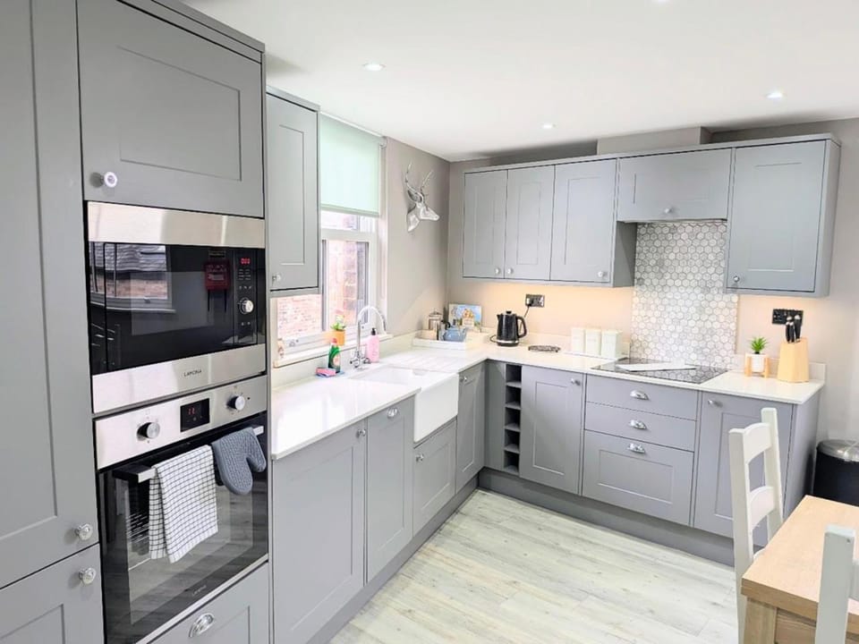 oven, stove, kitchen