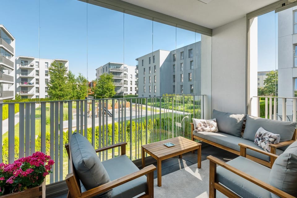 Balcony/Terrace, Garden view