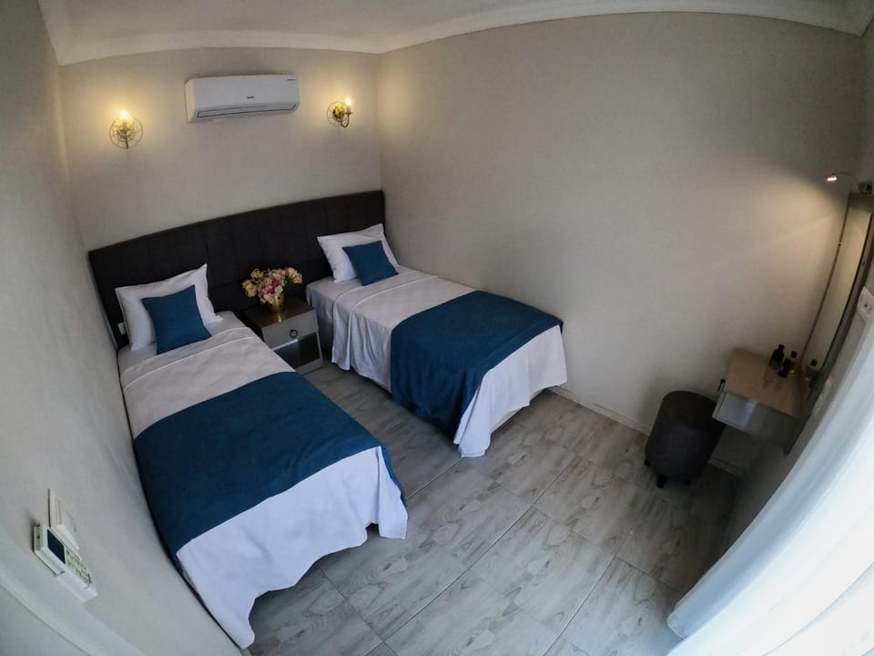 Bed, Bedroom, air conditioner