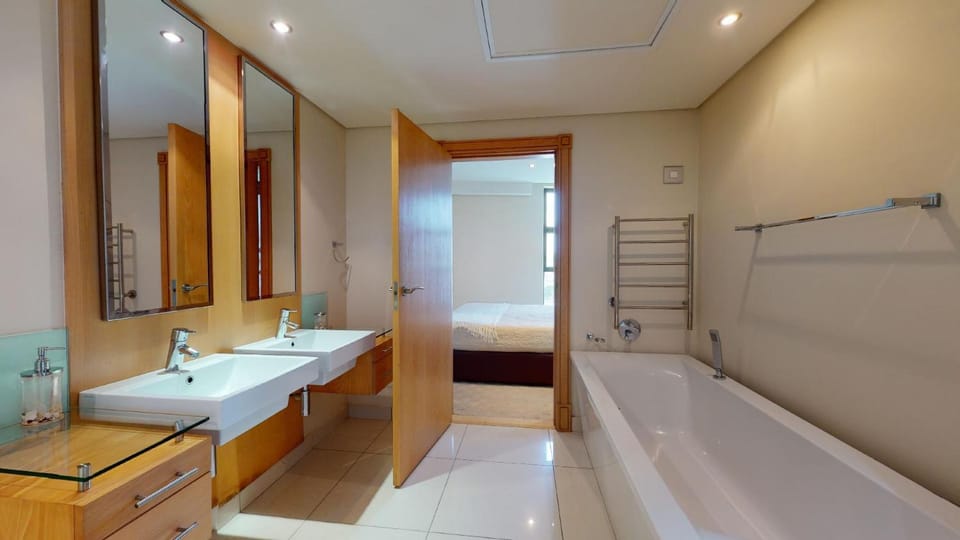 Bathroom, Bath