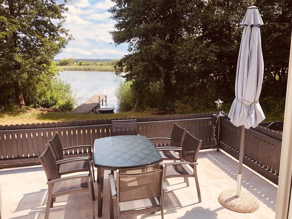 Balcony/Terrace, Lake view
