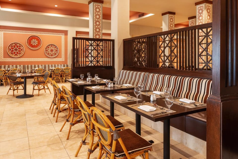 Restaurant/places to eat, Restaurant/places to eat, Breakfast