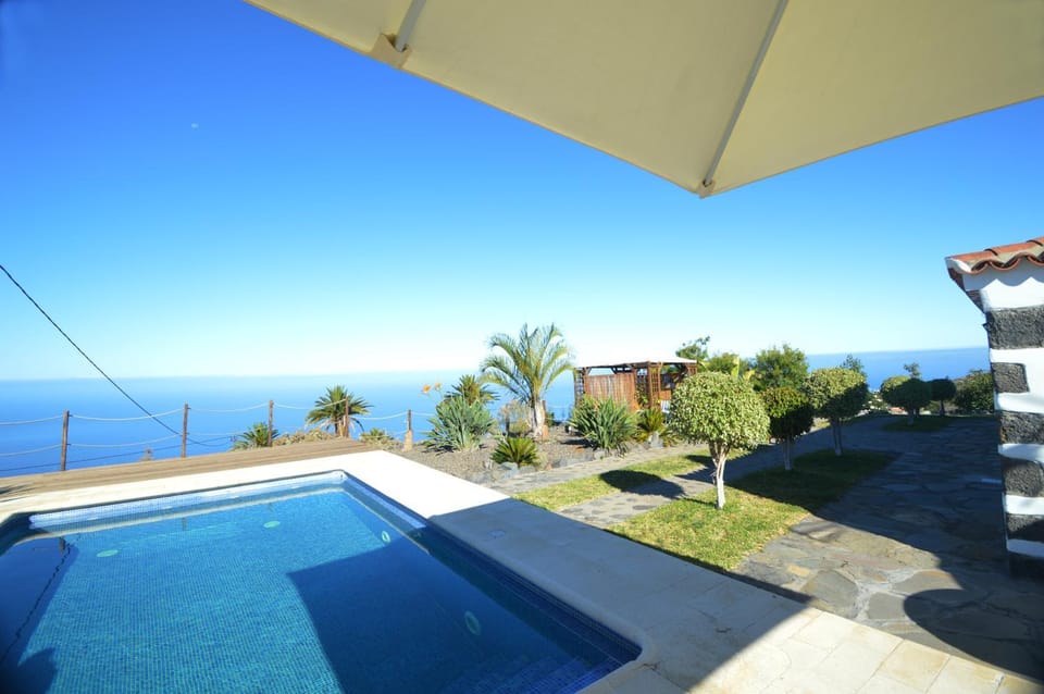 Pool view, Sea view, Swimming pool
