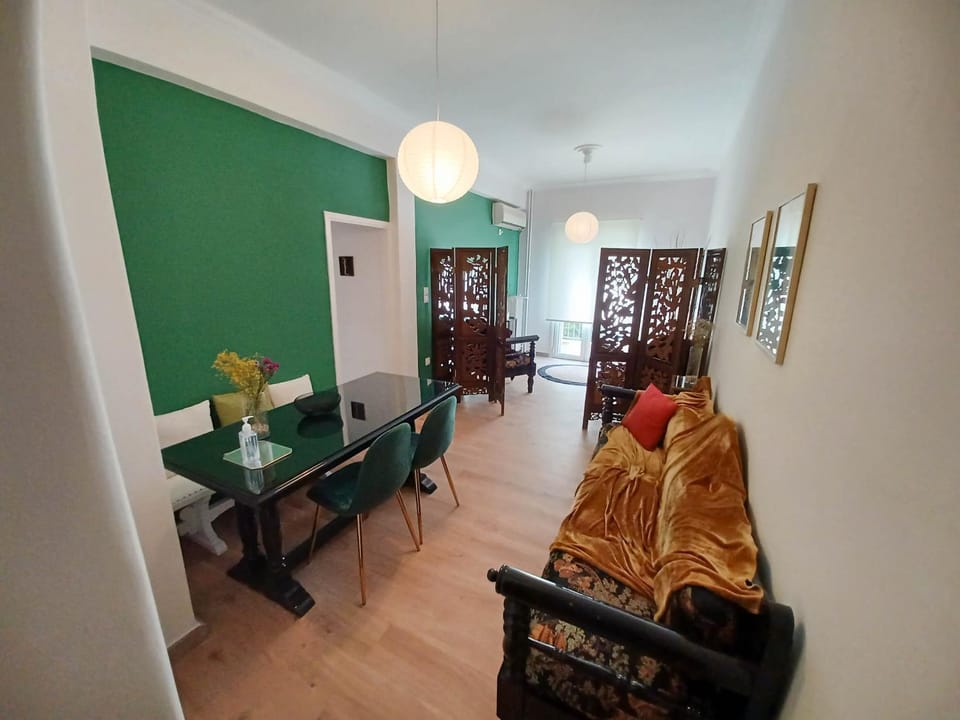 Living room, Seating area, Dining area