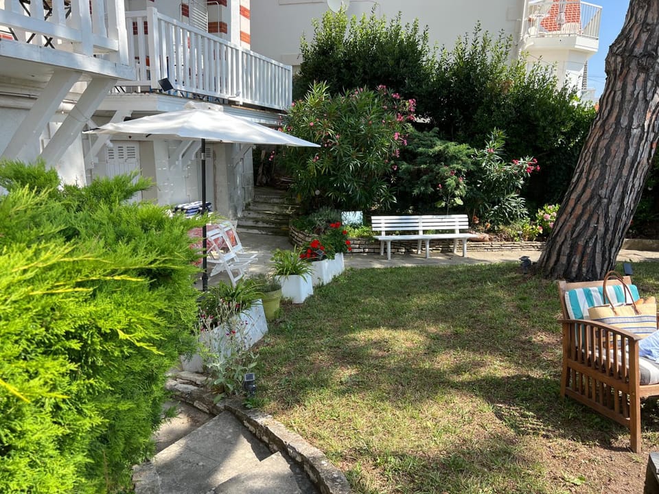 Patio, Garden