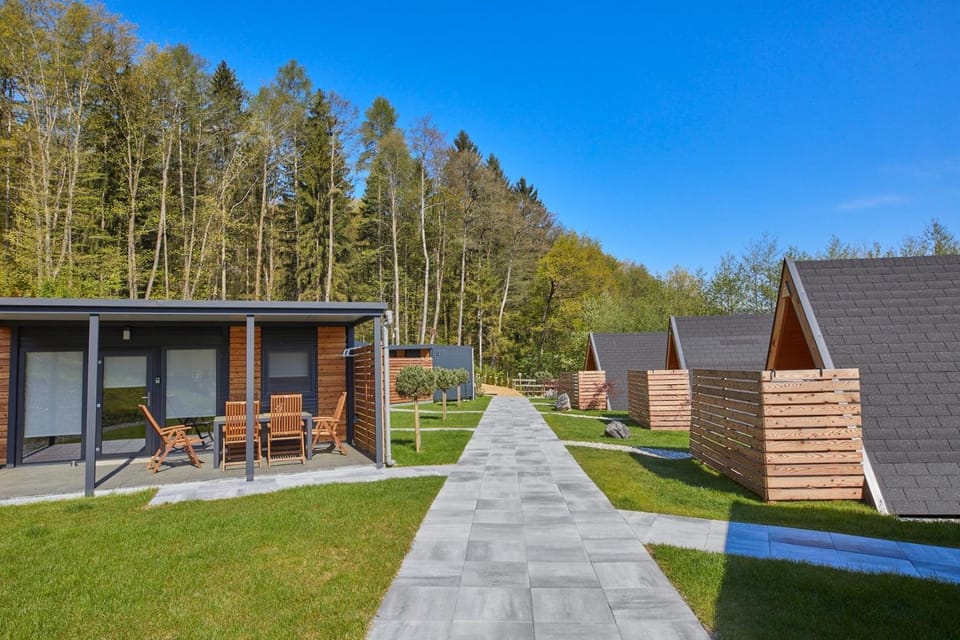 Property building, Day, Natural landscape, Garden, Garden view