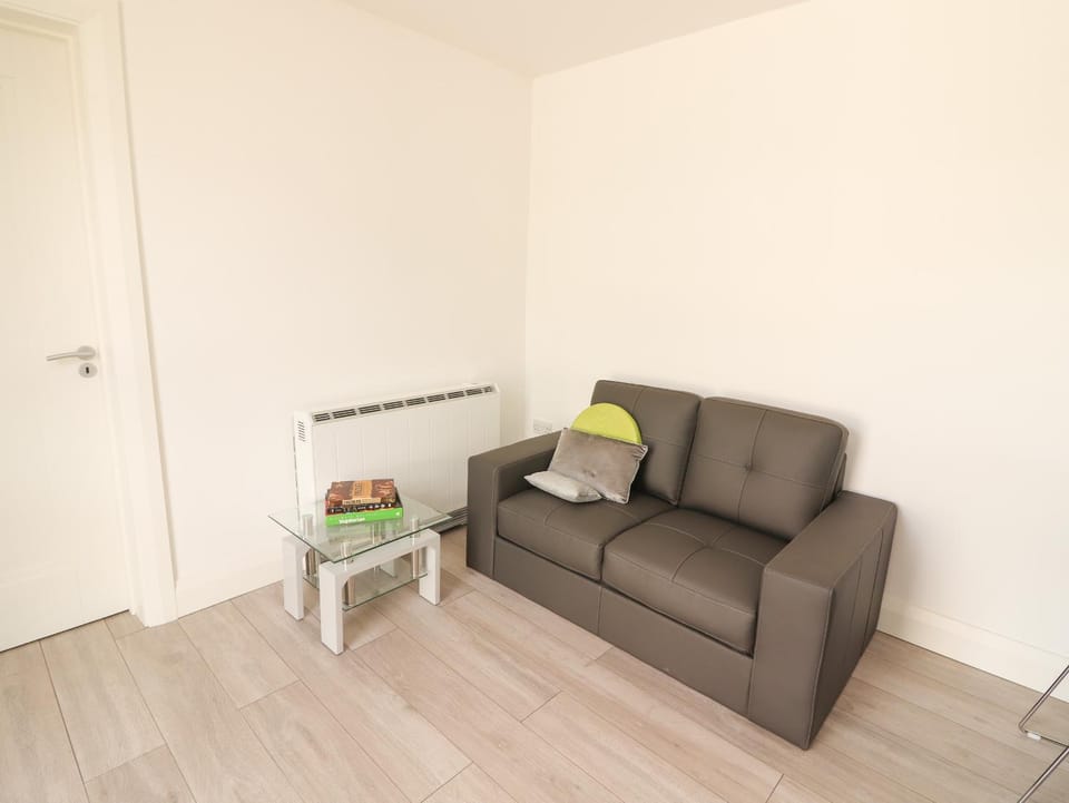 Coolnaharragill Lower Annexe House in County Kerry