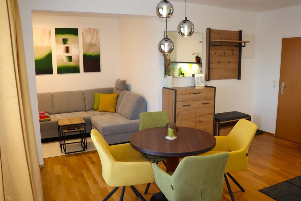 Living room, Seating area, Dining area
