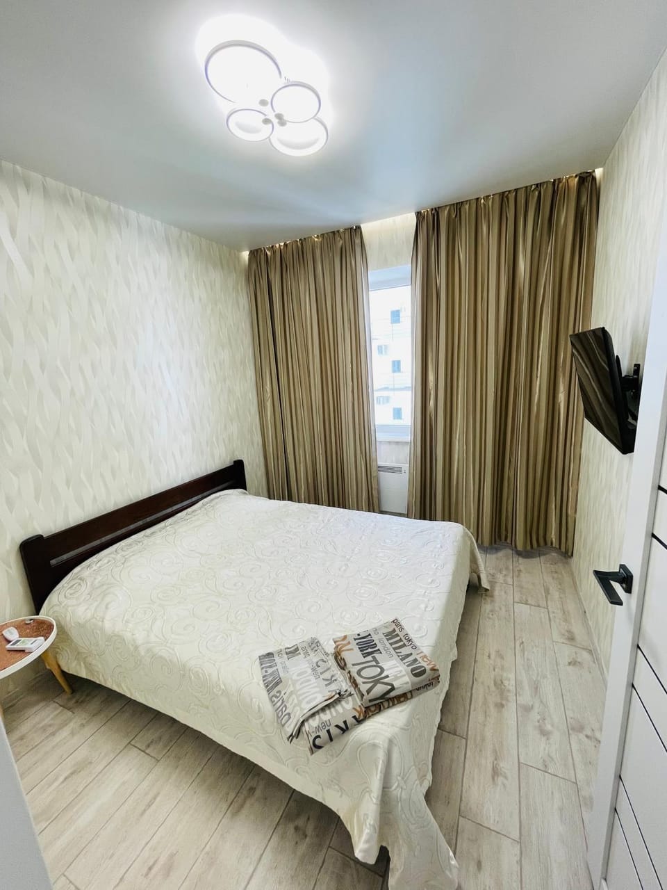 МОРЕ ПЛЯЖ 400 метров.13 станция БОЛЬШОГО ФОНТАНА Apartment in Odessa