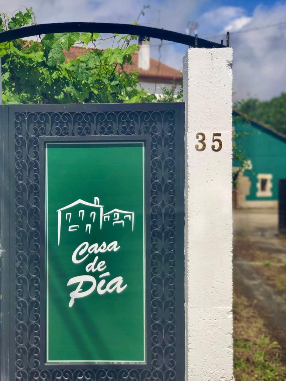 Property logo or sign