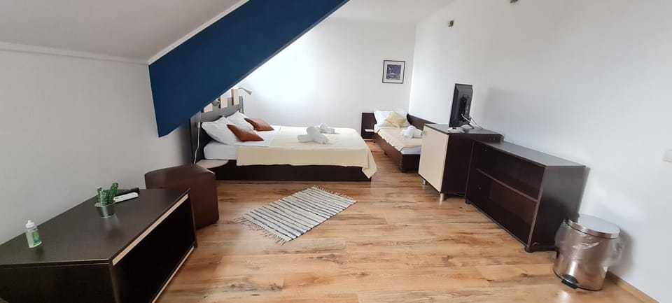 Casa Cristal Bed and Breakfast in Constanța County