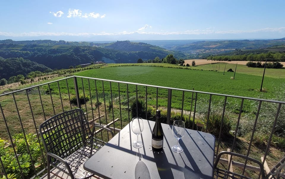 Spring, Day, Natural landscape, View (from property/room), Balcony/Terrace, Balcony/Terrace, Lounge or bar, Landmark view, Mountain view
