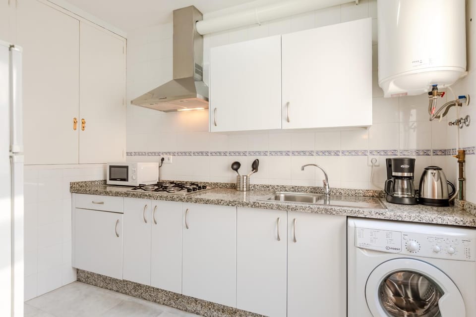 Coffee/tea facilities, Kitchen or kitchenette, minibar, stove, stove, toaster, washing machine, kitchen, kitchen