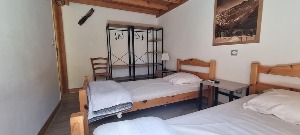 CHALET DUPLEX - TERRASSE - VUE MONTAGNE - WIFI Chalet in Aragon