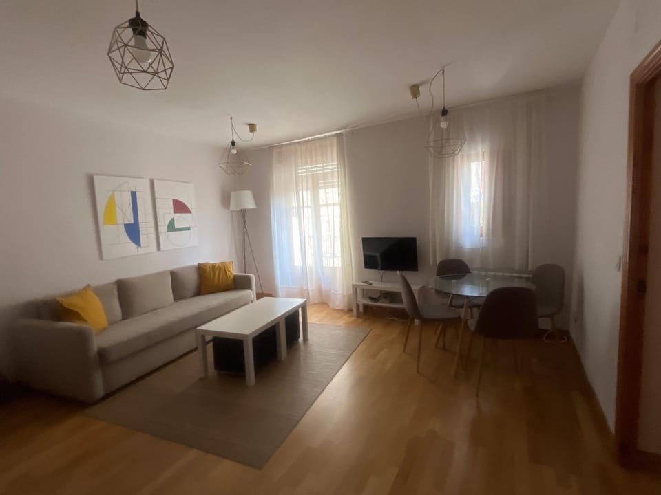 Communal lounge/ TV room, Living room, Seating area