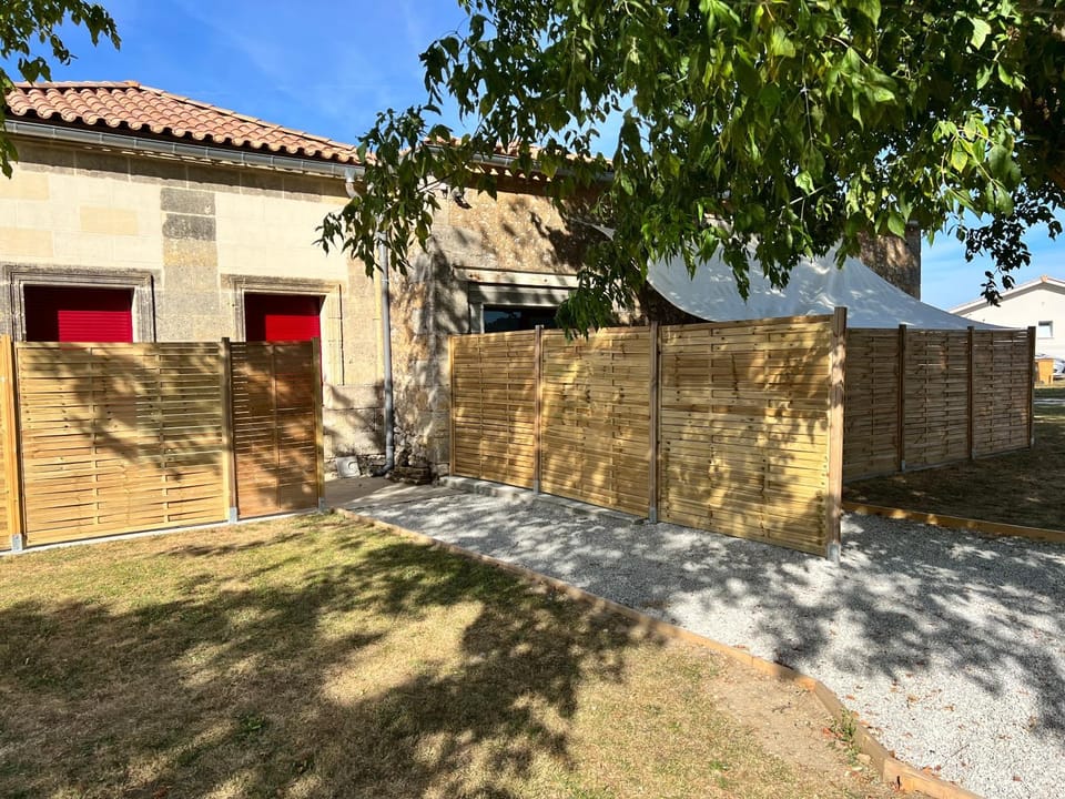 Facade/entrance, Garden