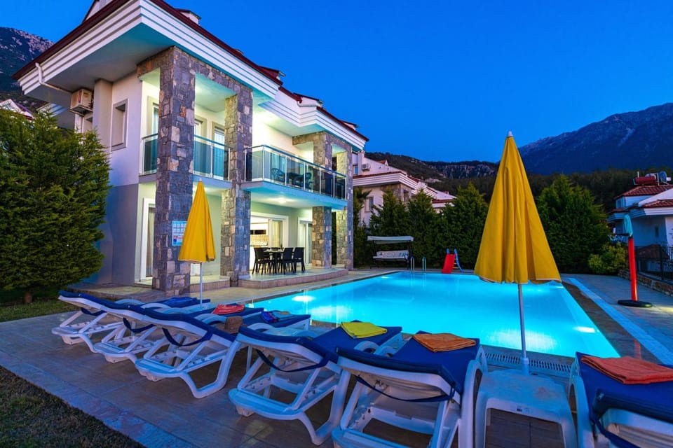 Patio, Night, Mountain view, Pool view, Swimming pool, sunbed