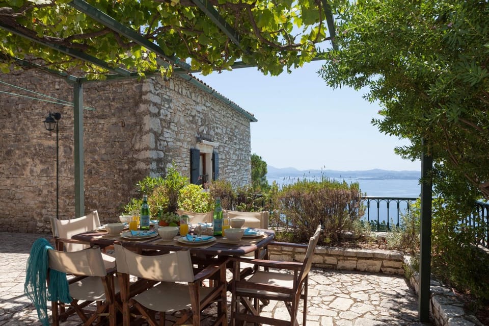 Balcony/Terrace, Dining area