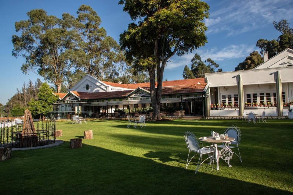 Property building, Restaurant/places to eat, Facade/entrance