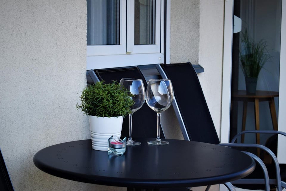 Balcony/Terrace, Balcony/Terrace