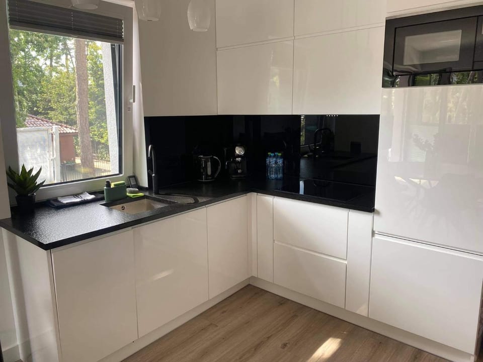 Kitchen or kitchenette, pet friendly, stove