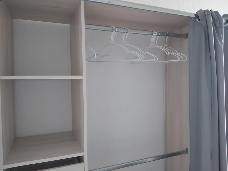 Bedroom, wardrobe