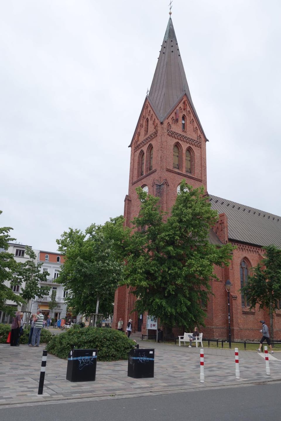Nearby landmark, Neighbourhood
