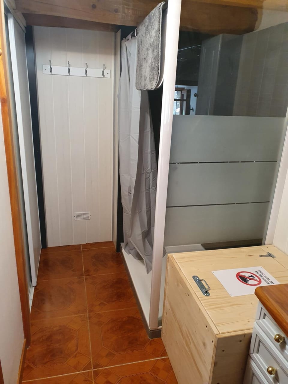 Shower, Bathroom