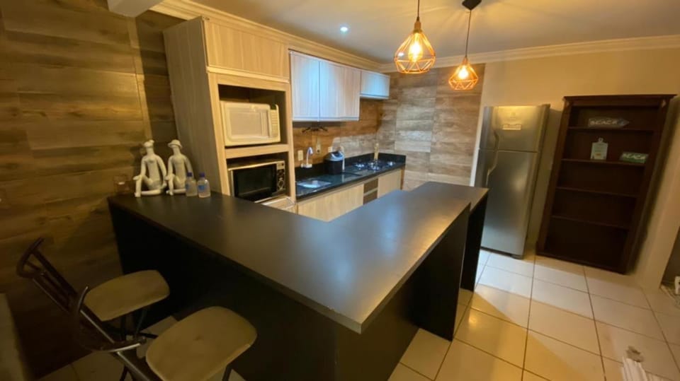 Kitchen or kitchenette, Dining area, minibar, pet friendly, stove