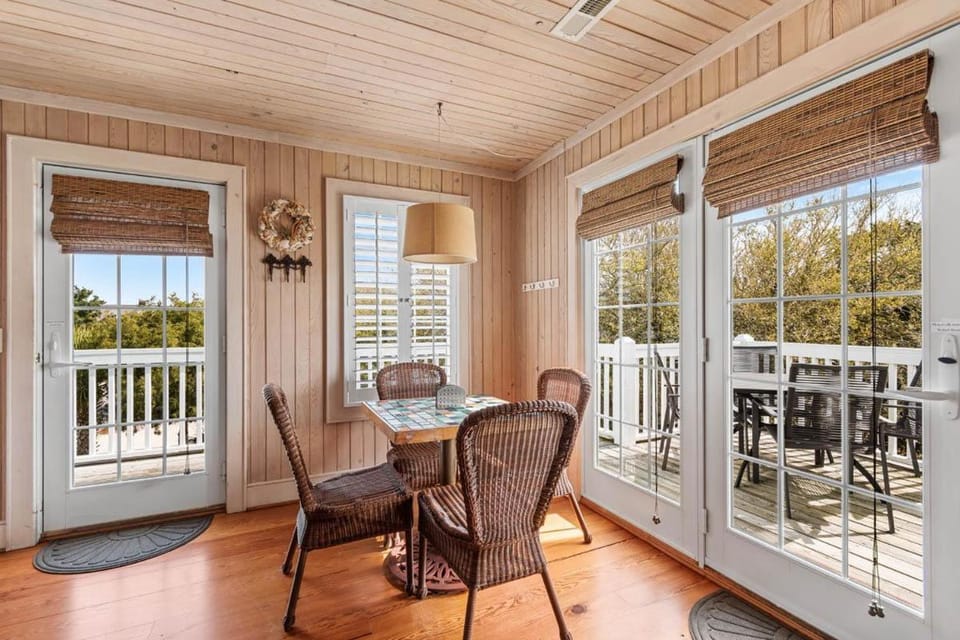 CasaUp Charming Duplex in Beautiful Pawleys Island House in Pawleys Island