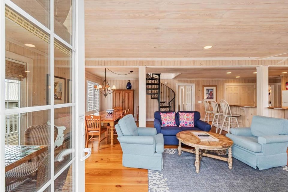 CasaUp Charming Duplex in Beautiful Pawleys Island House in Pawleys Island