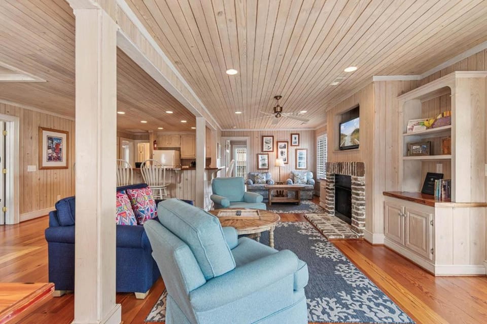 CasaUp Charming Duplex in Beautiful Pawleys Island House in Pawleys Island