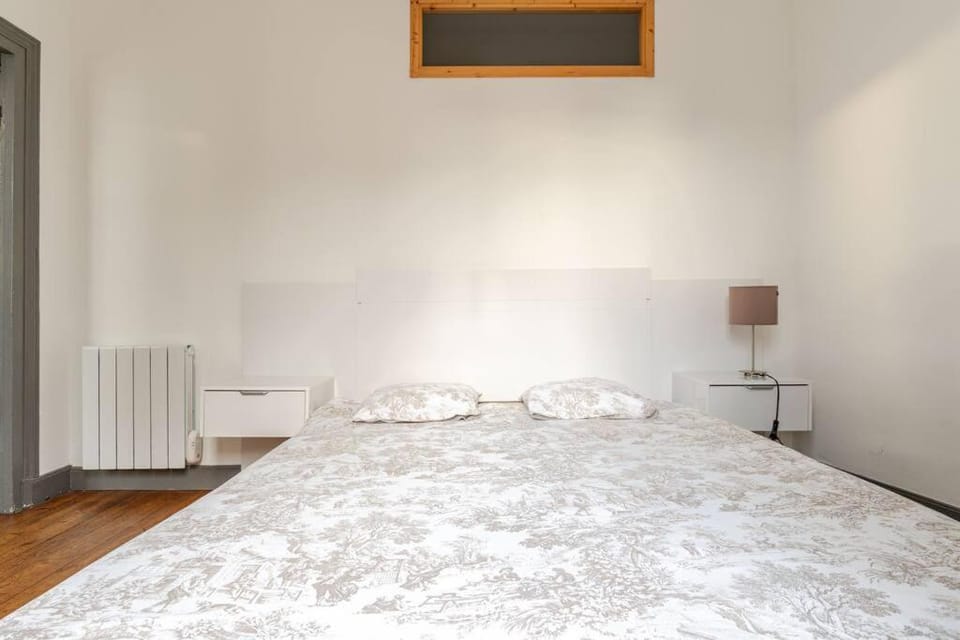 Bed, Bedroom, internet